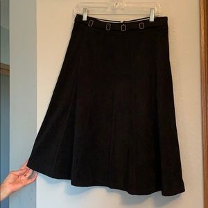 Mid length skirt